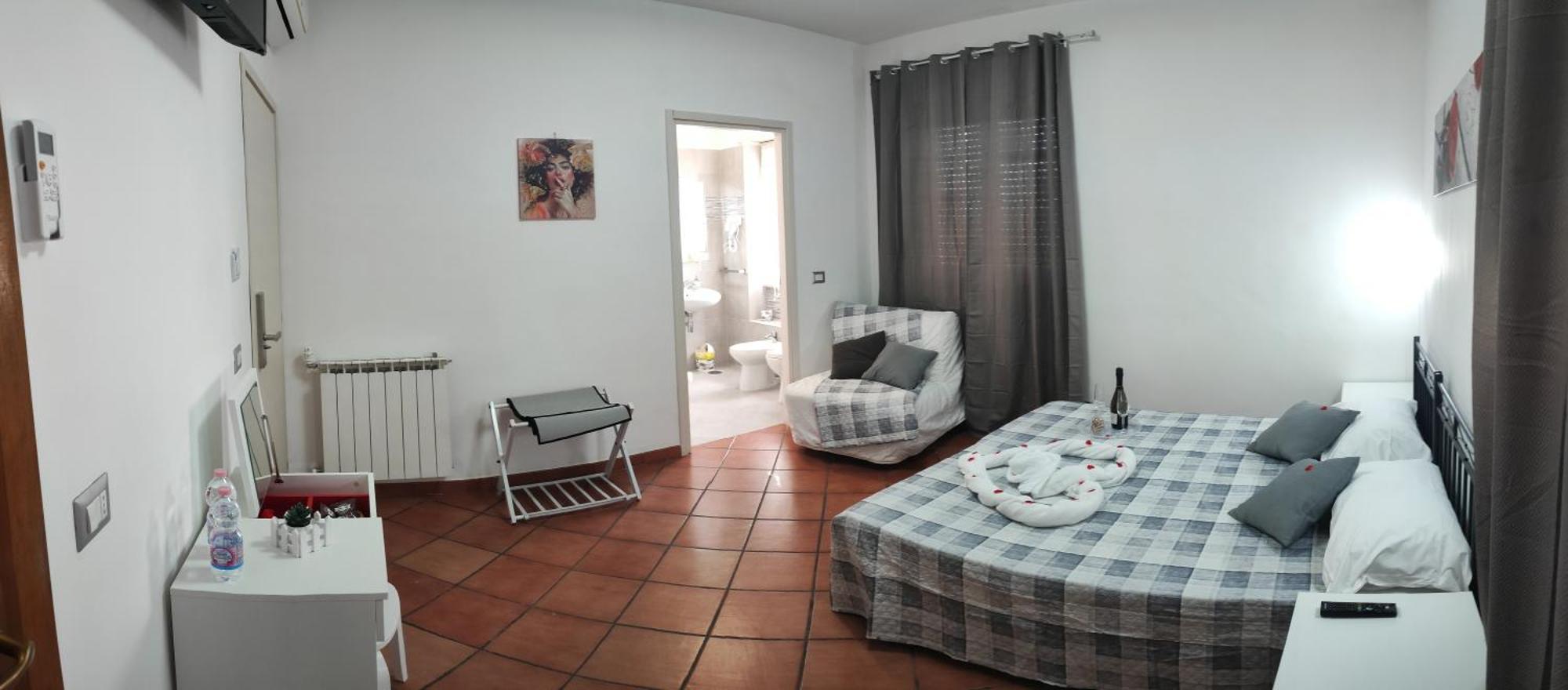 Royal House Fiumicino Hotel Luaran gambar